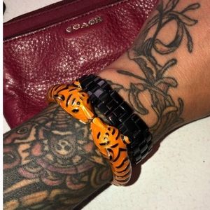 90’s Vintage Kissing Tigers Bangle Bracelet